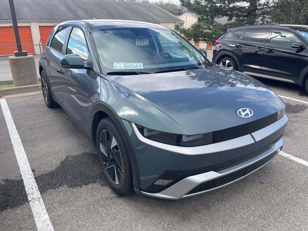 2025 Hyundai IONIQ 5 SE