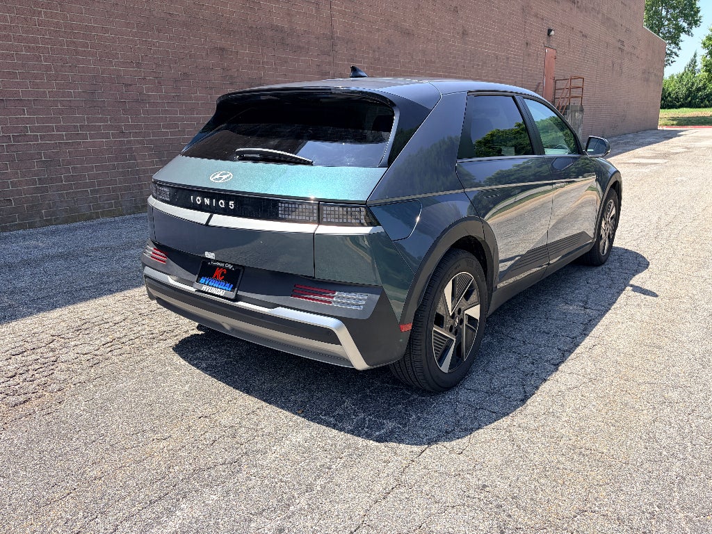 2025 Hyundai IONIQ 5 SE