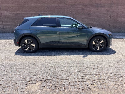 2025 Hyundai IONIQ 5 SE
