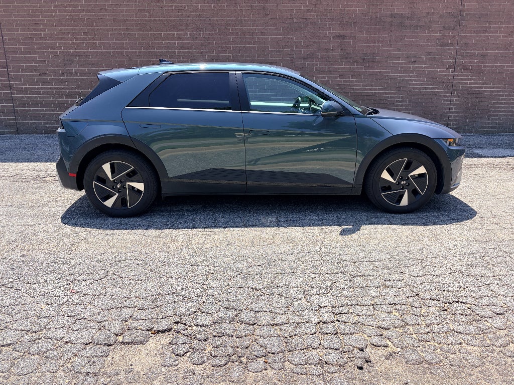 2025 Hyundai IONIQ 5 SE