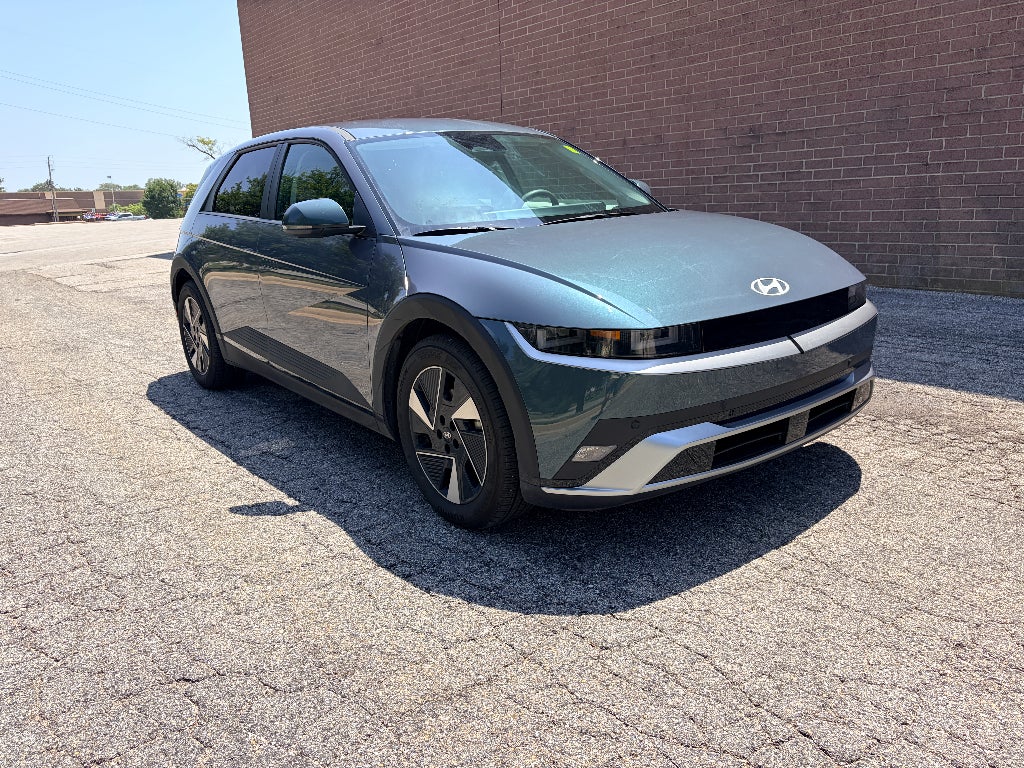 2025 Hyundai IONIQ 5 SE