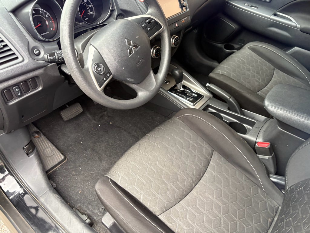 2025 Mitsubishi Outlander Sport ES