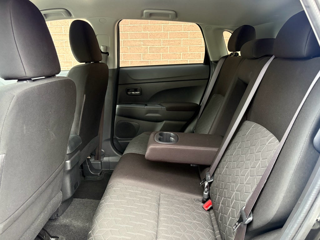 2025 Mitsubishi Outlander Sport ES