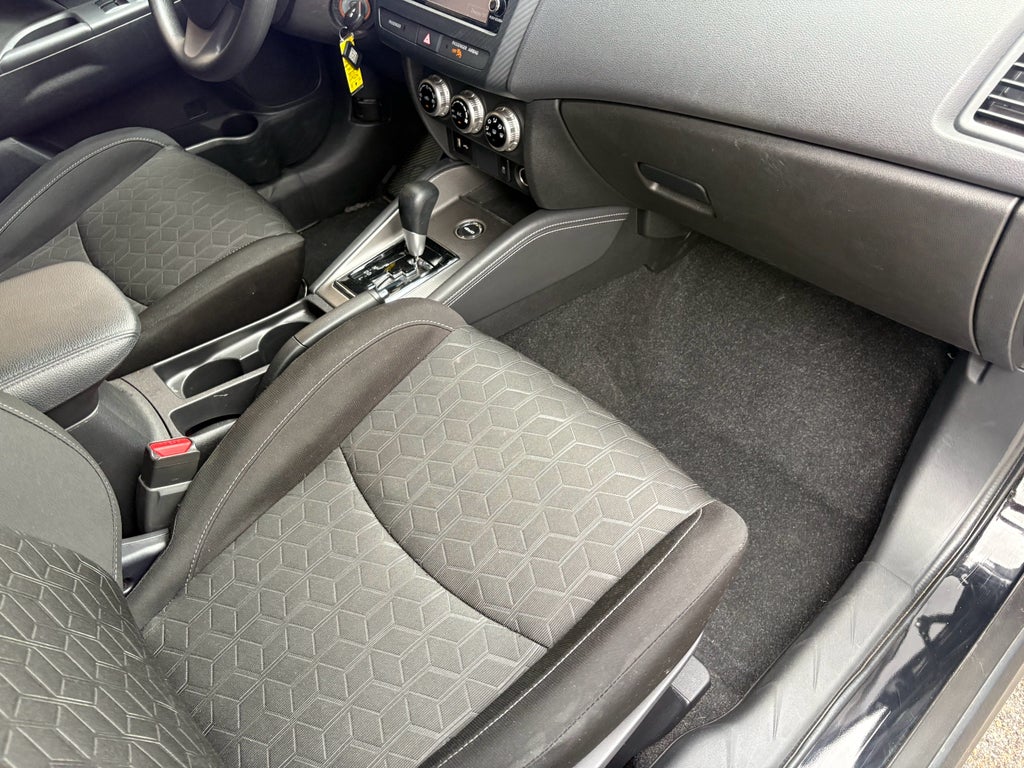 2025 Mitsubishi Outlander Sport ES