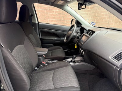 2025 Mitsubishi Outlander Sport ES