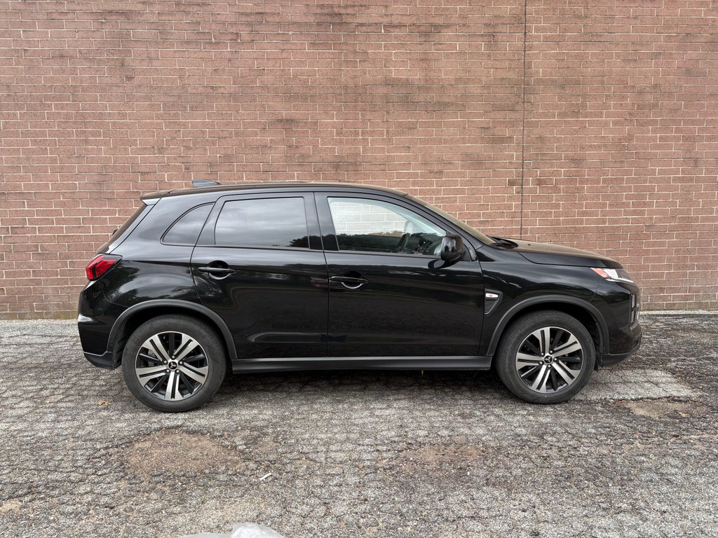 2025 Mitsubishi Outlander Sport ES
