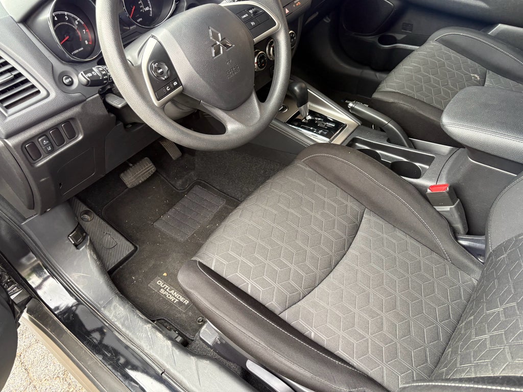 2025 Mitsubishi Outlander Sport ES