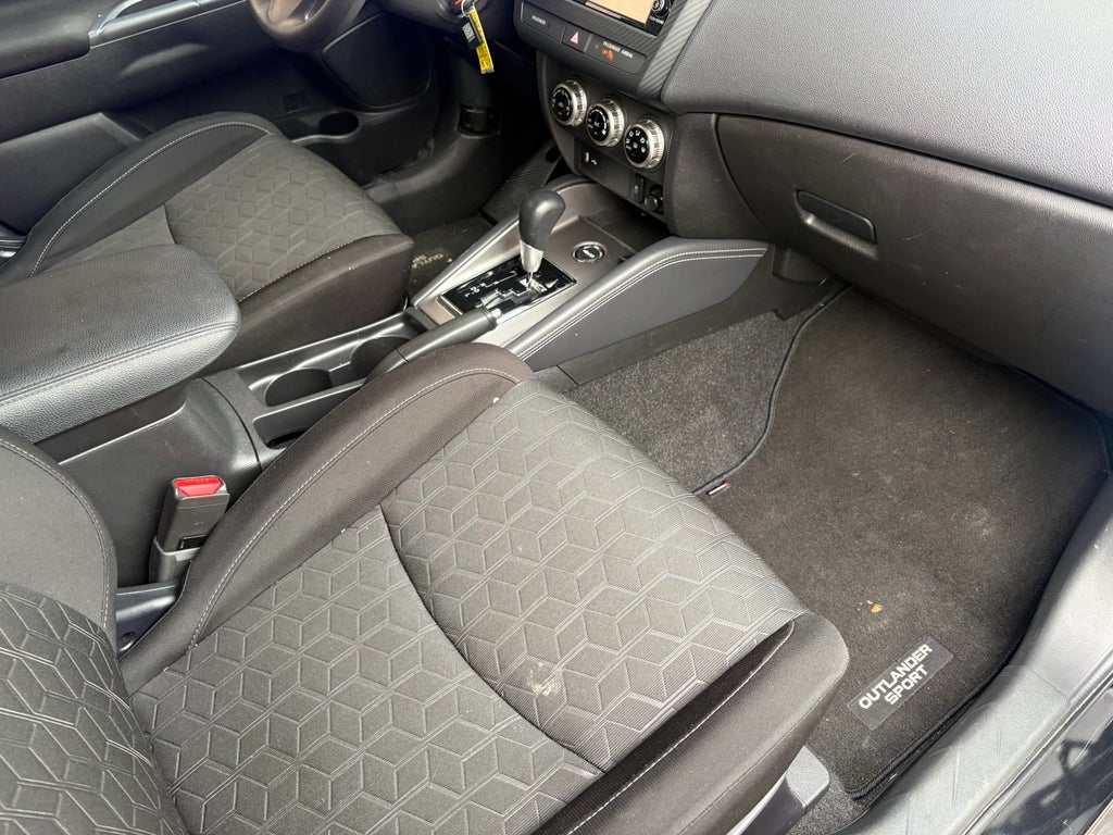 2025 Mitsubishi Outlander Sport ES