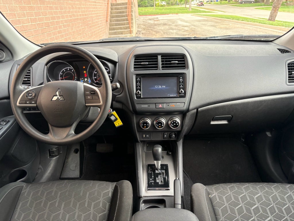 2025 Mitsubishi Outlander Sport ES
