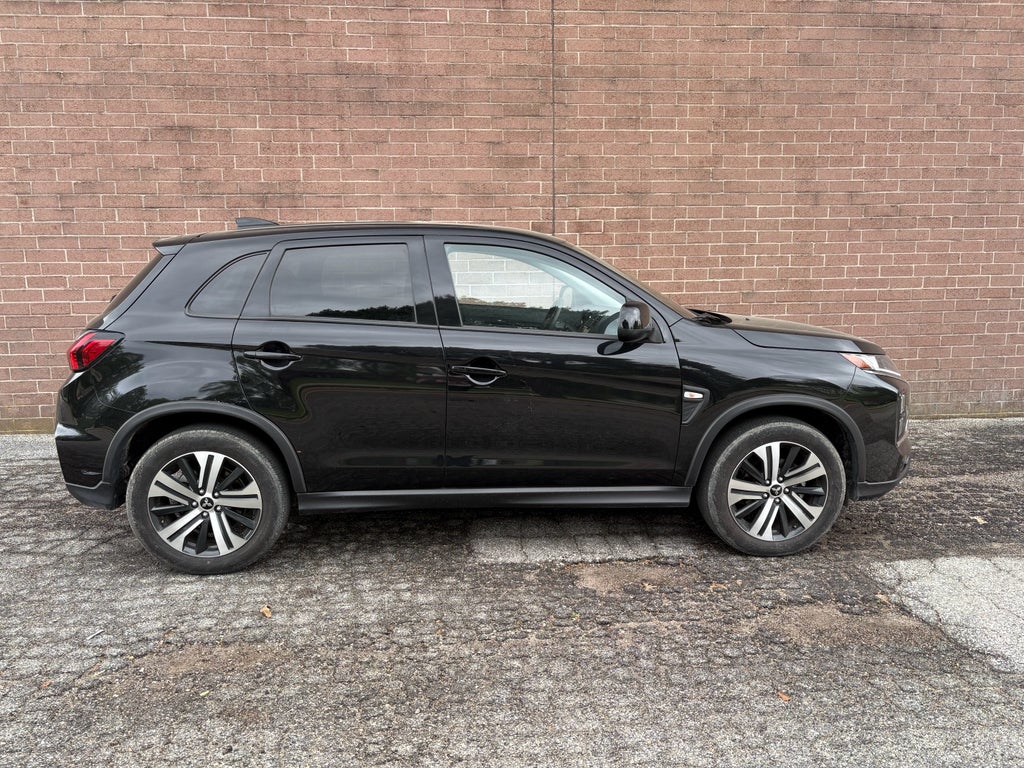 2025 Mitsubishi Outlander Sport ES