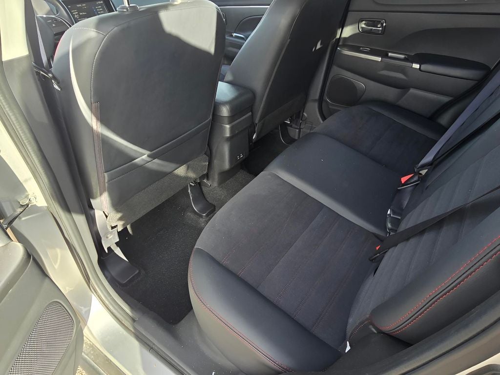 2024 Mitsubishi Outlander Sport ES