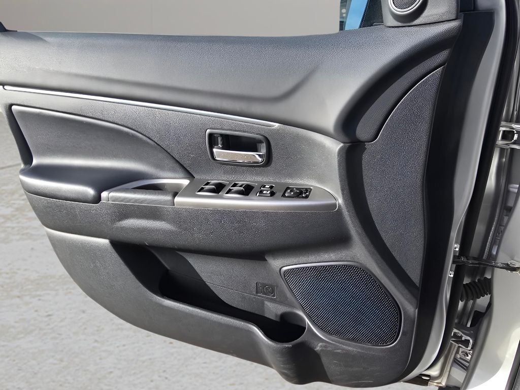 2024 Mitsubishi Outlander Sport ES