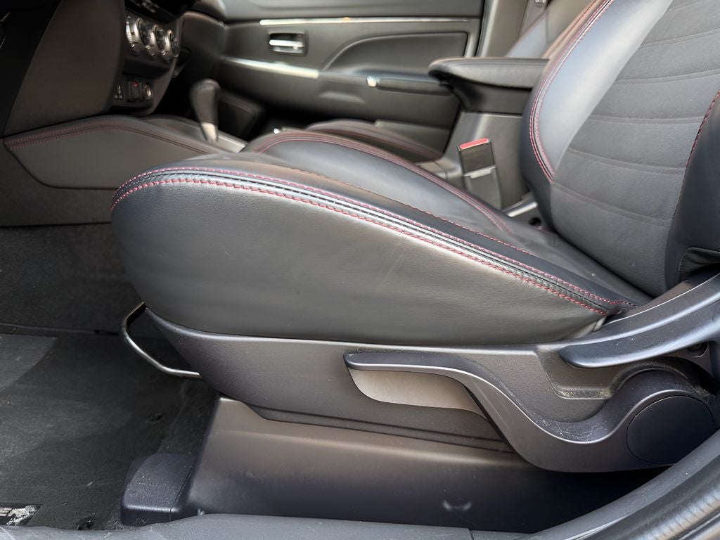 2024 Mitsubishi Outlander Sport SE