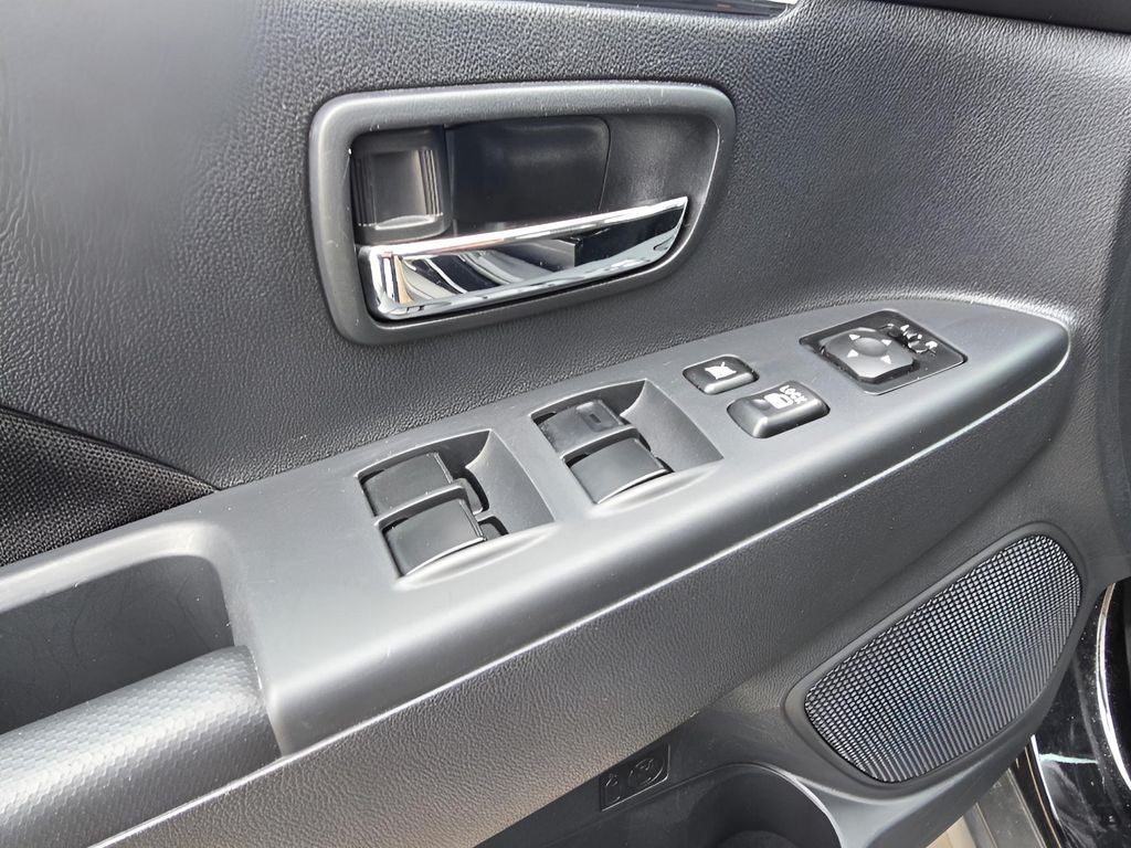 2025 Mitsubishi Outlander Sport ES