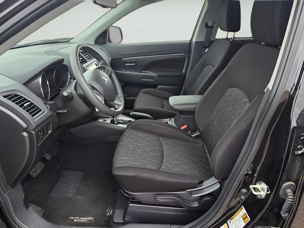 2025 Mitsubishi Outlander Sport ES