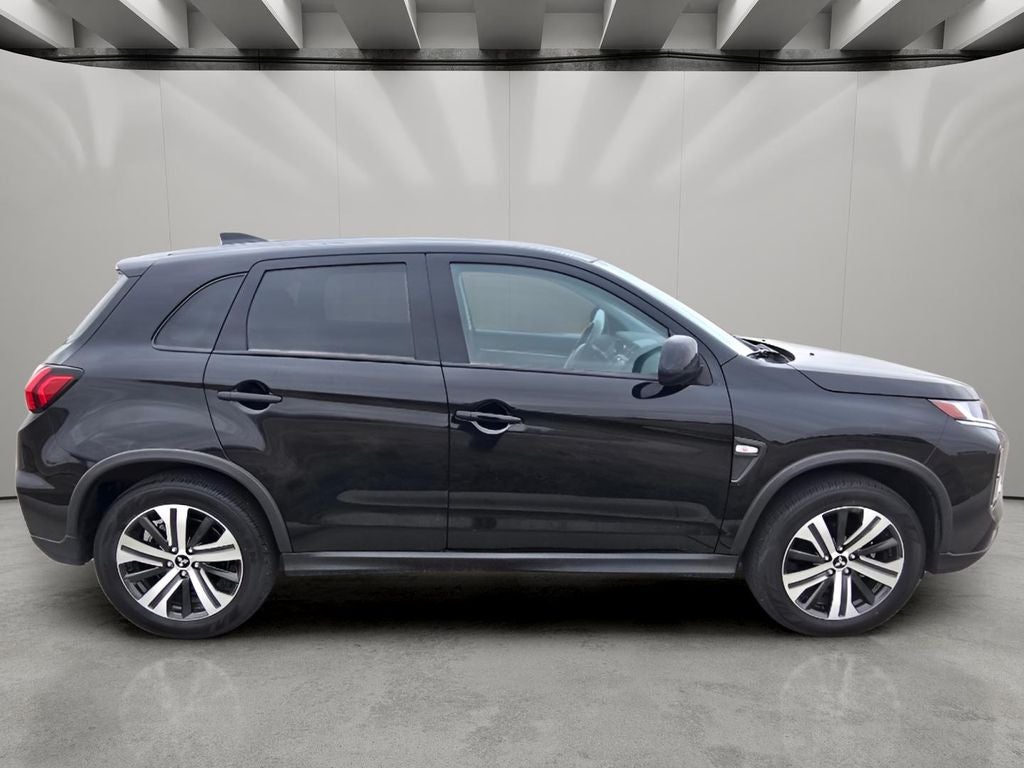 2025 Mitsubishi Outlander Sport ES