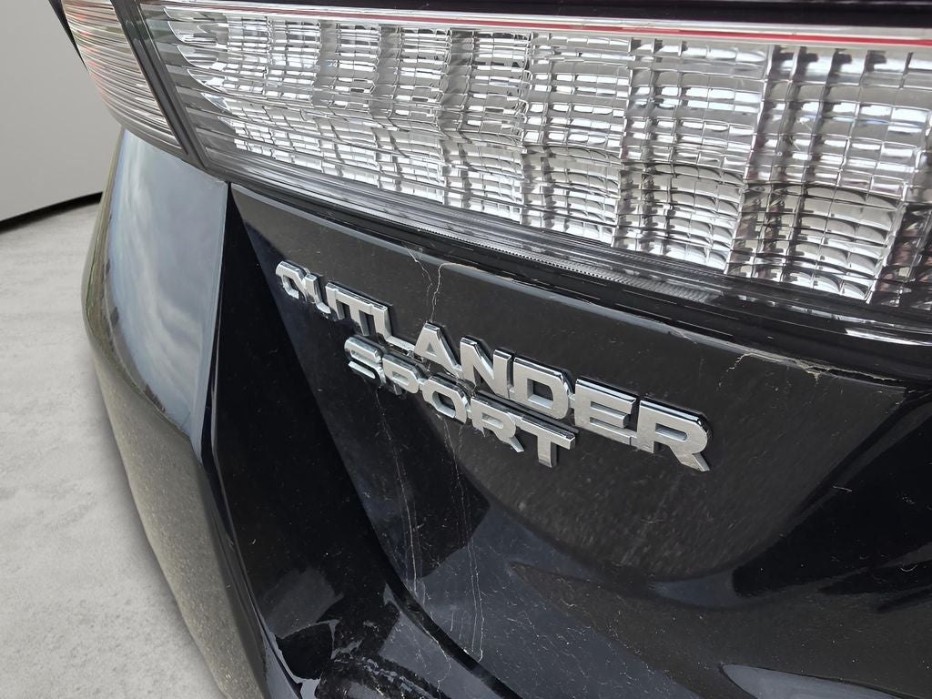 2025 Mitsubishi Outlander Sport ES