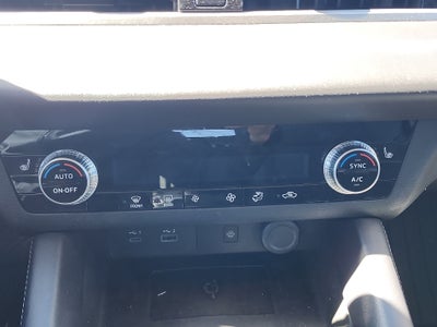 2022 Mitsubishi Outlander Black Edition