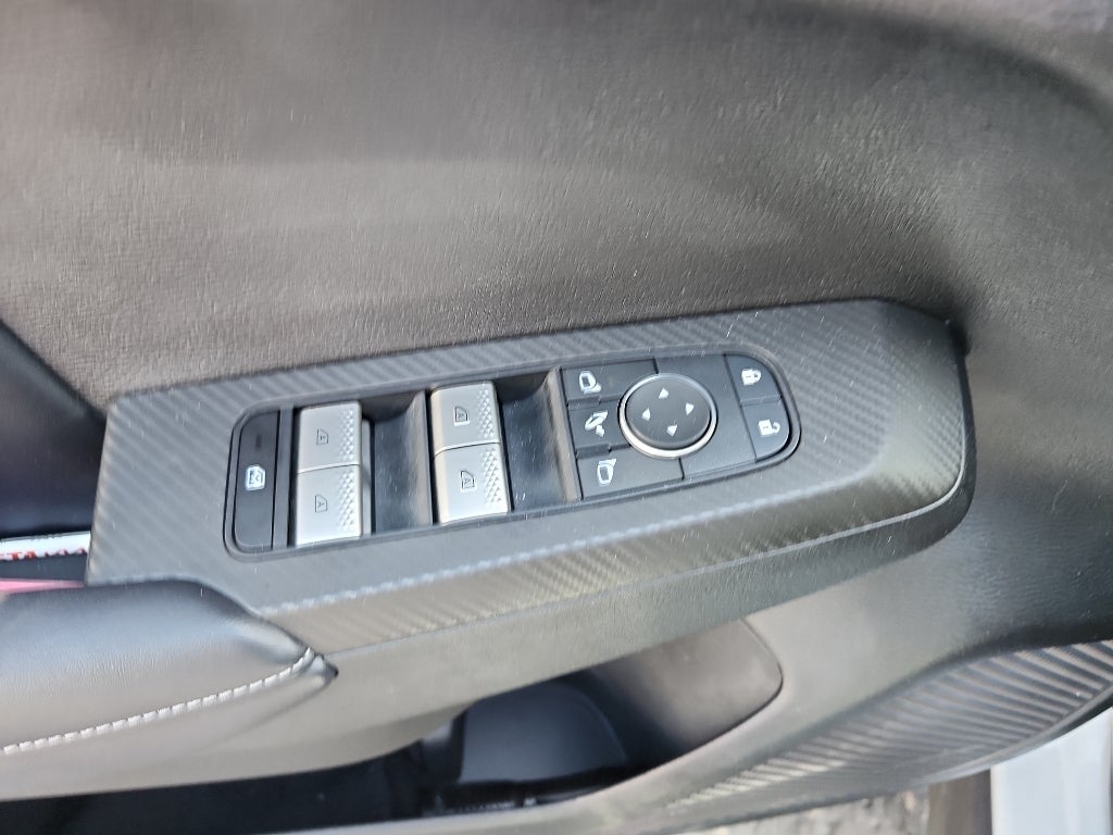 2024 Mitsubishi Outlander SE Black Edition w/Pano Roof