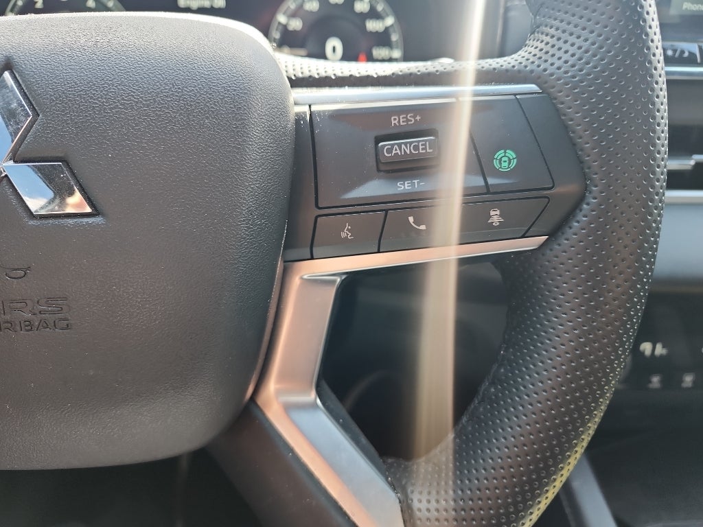 2024 Mitsubishi Outlander SE Black Edition w/Pano Roof