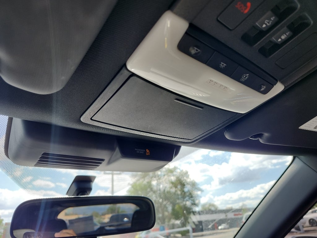 2024 Mitsubishi Outlander SE Black Edition w/Pano Roof