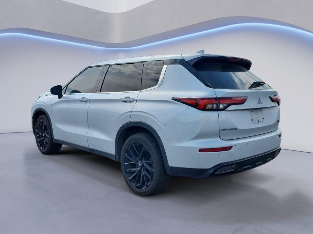 2024 Mitsubishi Outlander SE Black Edition w/Pano Roof