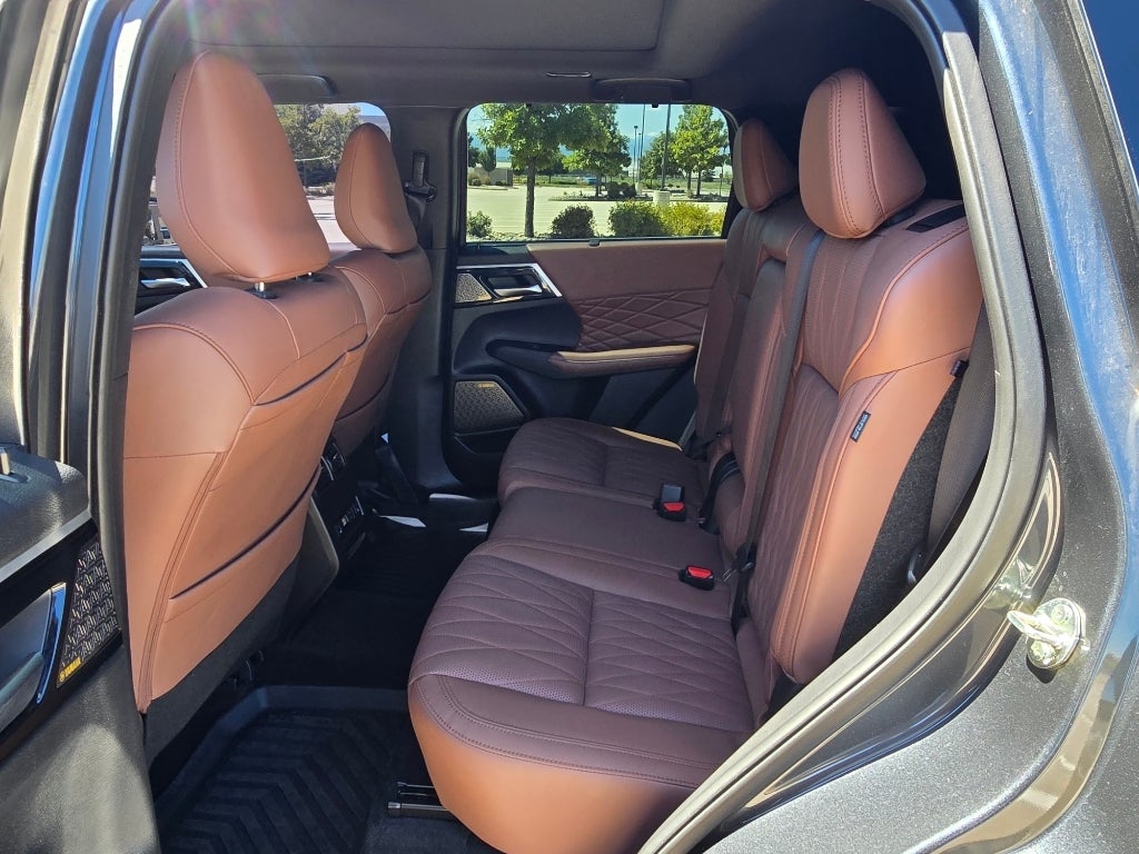 2026 Mitsubishi Outlander Black Edition