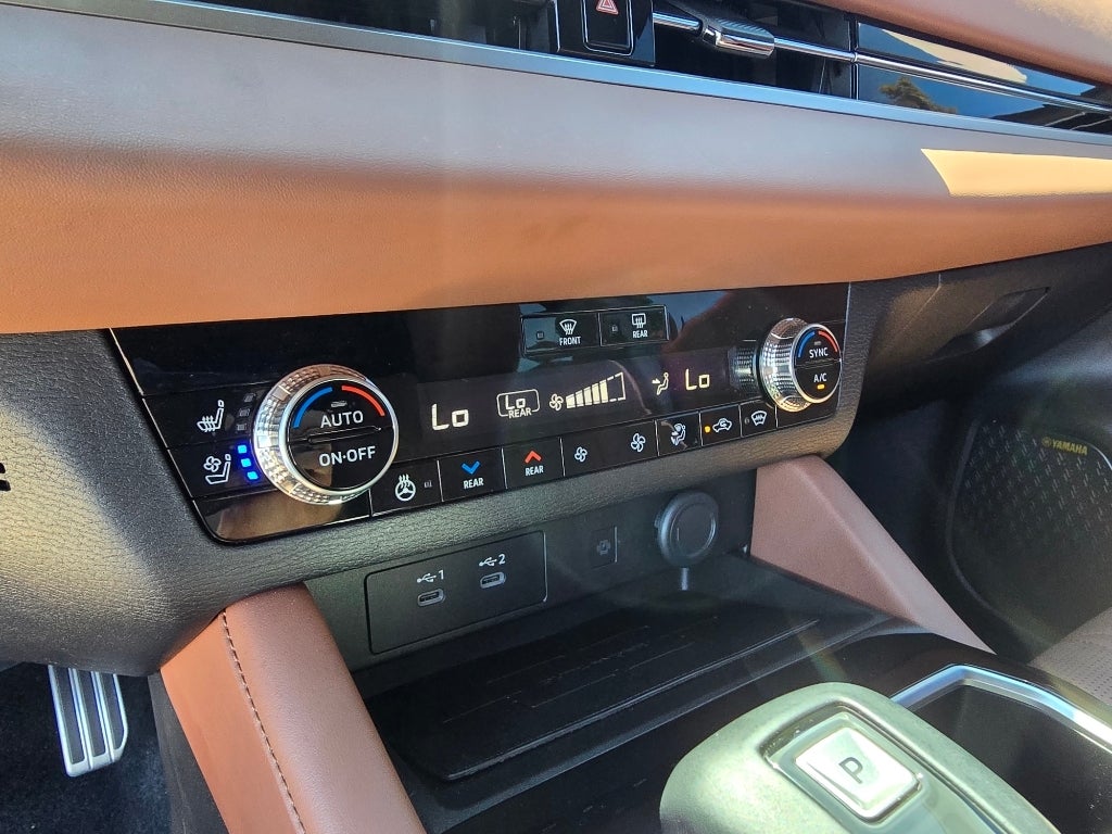 2026 Mitsubishi Outlander Black Edition