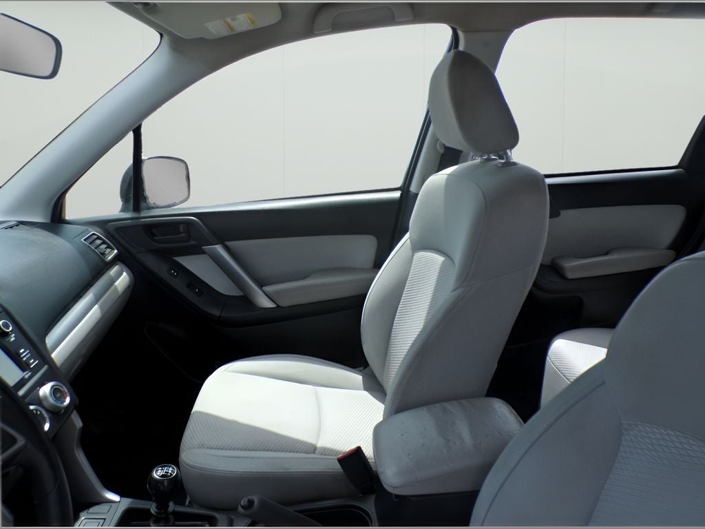 2016 Subaru Forester 2.5i