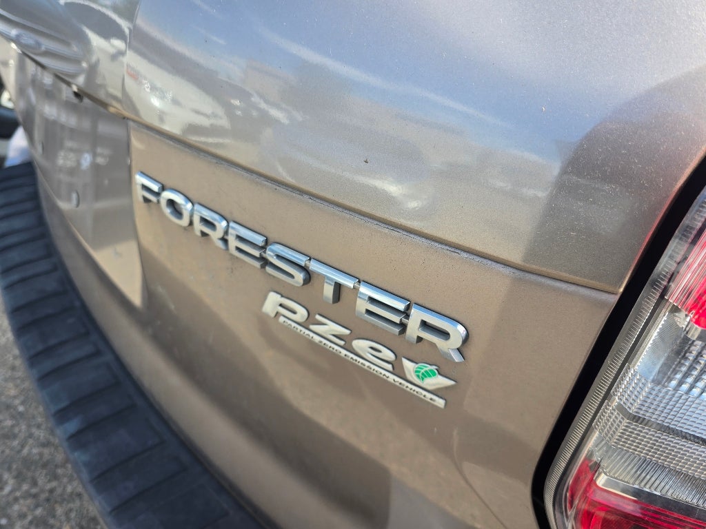 2014 Subaru Forester 2.5i