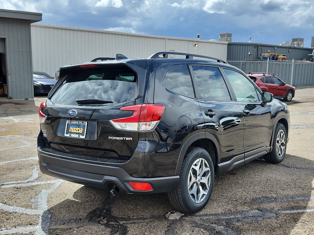 2022 Subaru Forester Premium