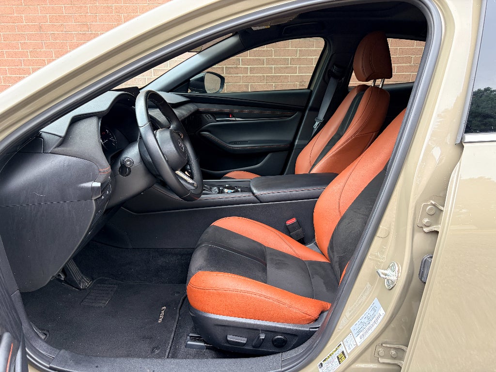 2024 Mazda Mazda3 Hatchback 2.5 Carbon Turbo