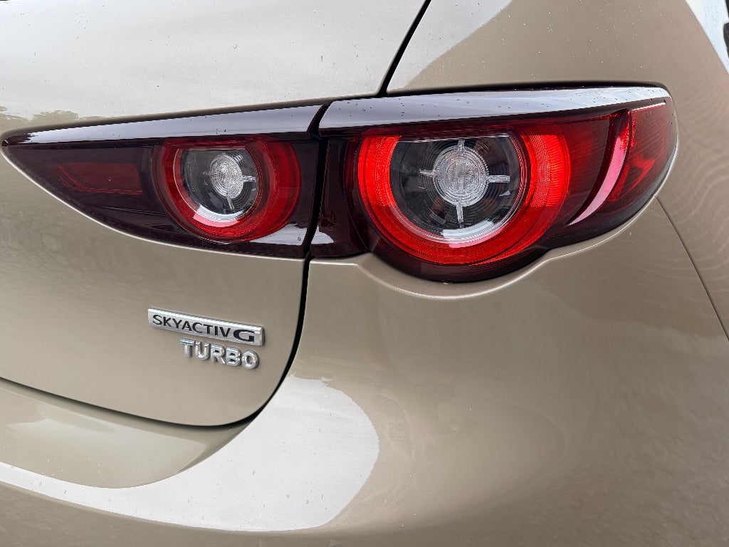 2024 Mazda Mazda3 Hatchback 2.5 Carbon Turbo