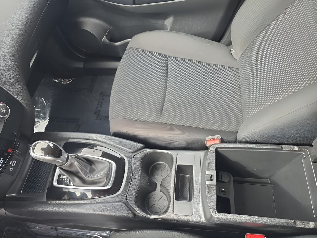 2022 Nissan Rogue Sport SV