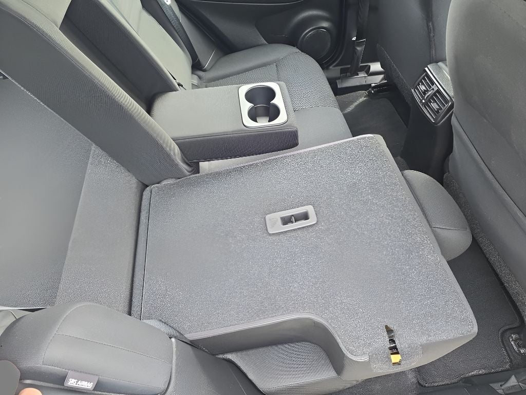 2022 Nissan Rogue Sport SV