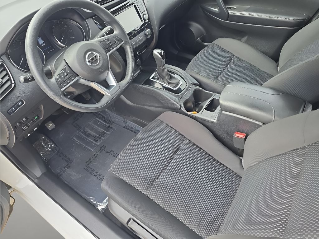 2022 Nissan Rogue Sport SV