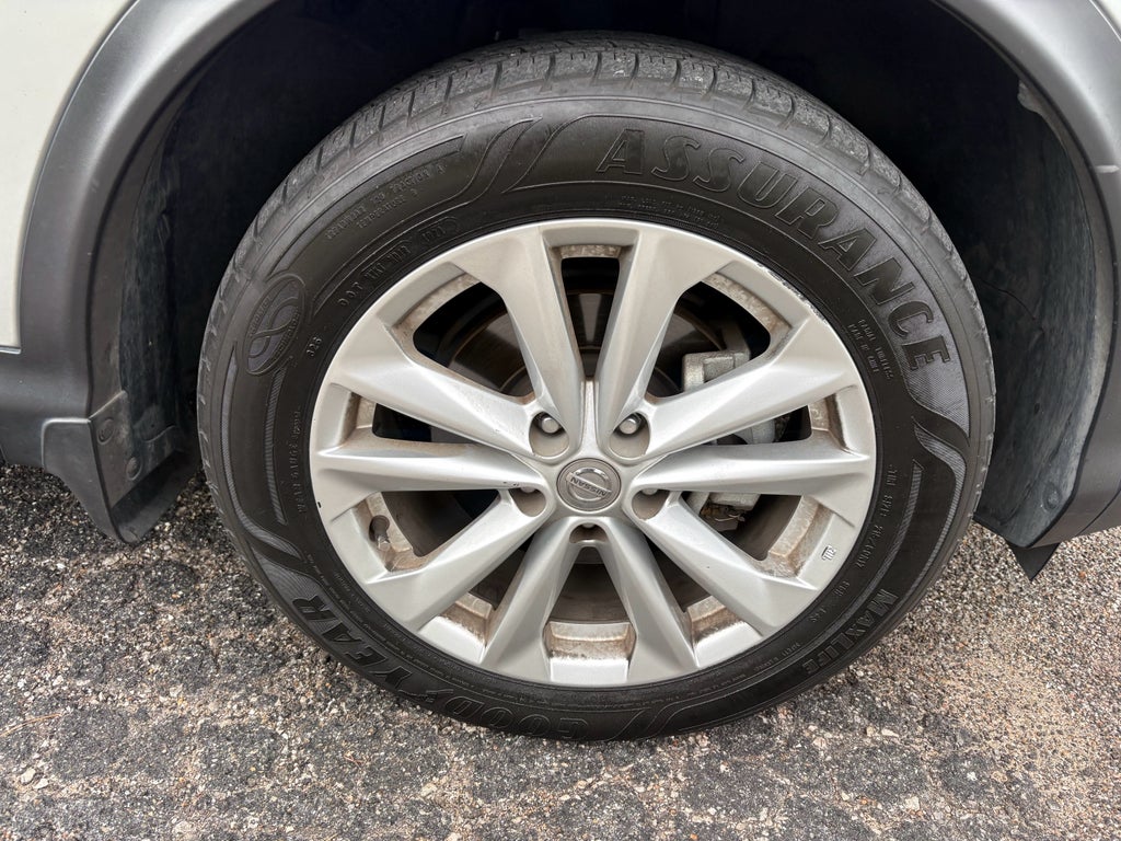 2017 Nissan Rogue Sport SV