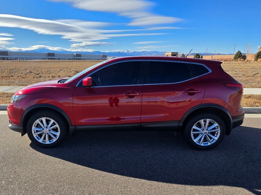2017 Nissan Rogue Sport S