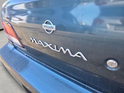 1999 Nissan Maxima Base