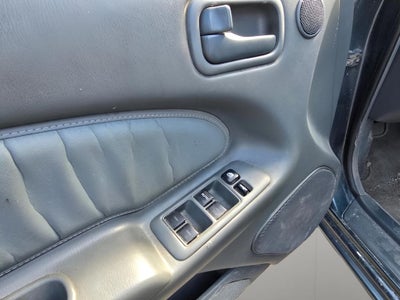 1999 Nissan Maxima Base