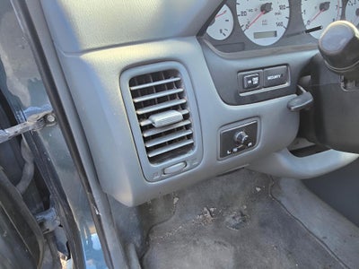 1999 Nissan Maxima Base