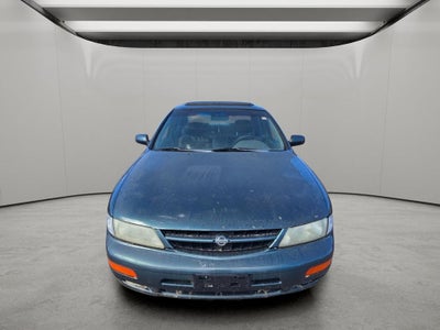 1999 Nissan Maxima Base