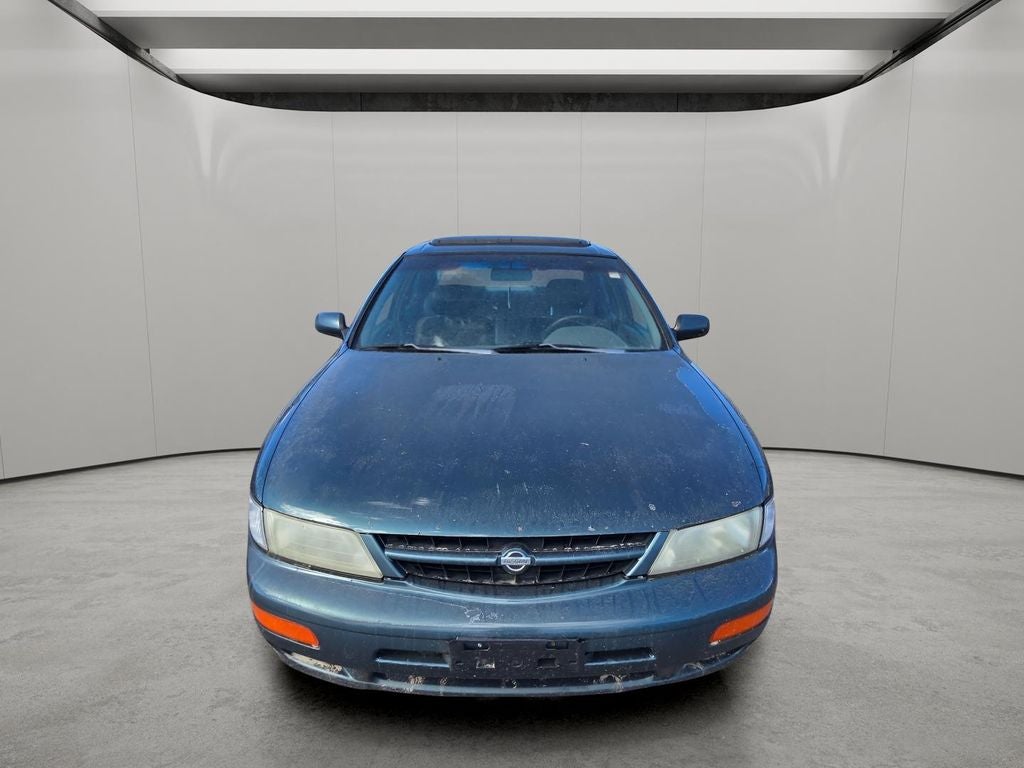 1999 Nissan Maxima Base