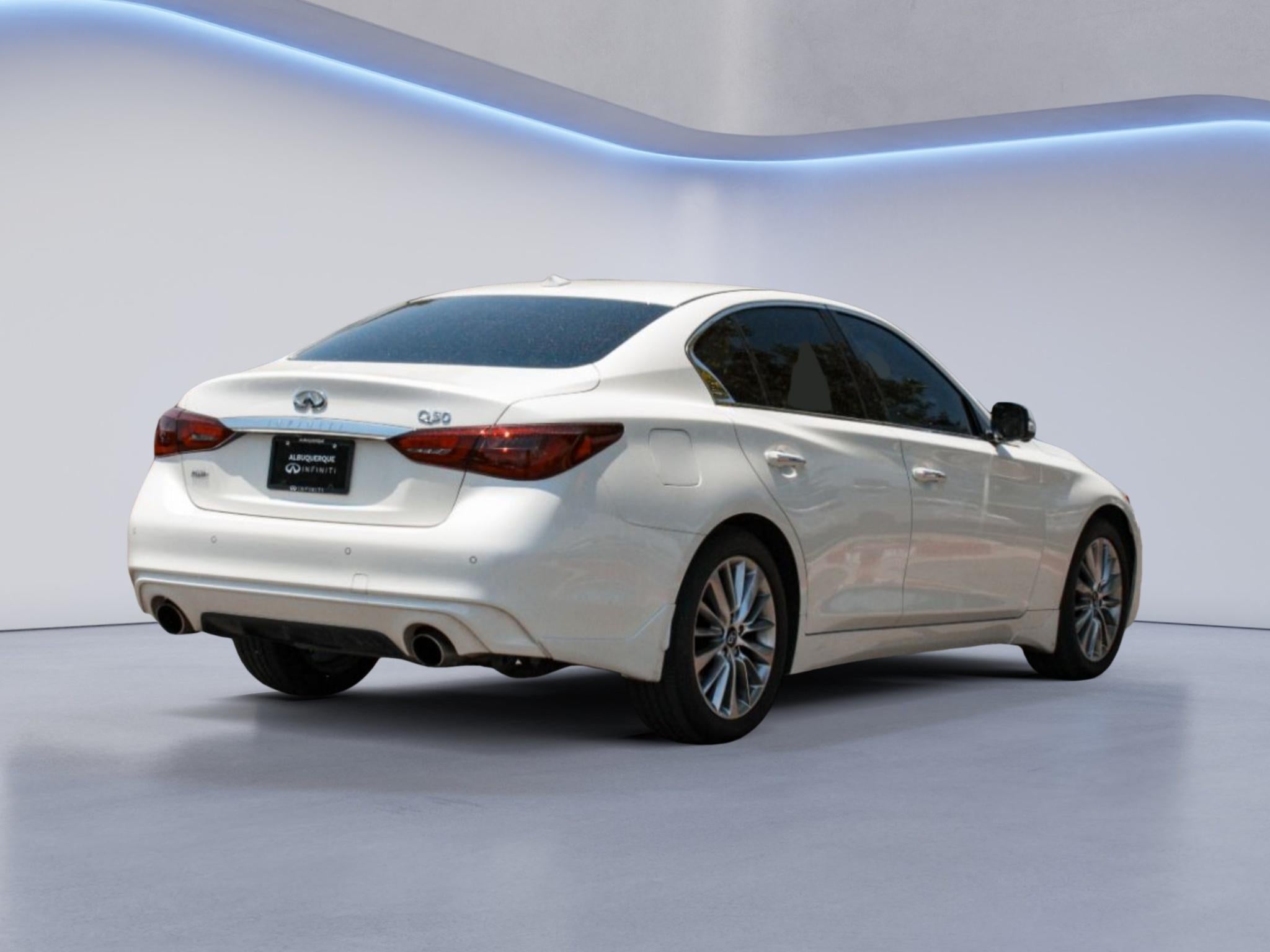 2023 INFINITI Q50 LUXE
