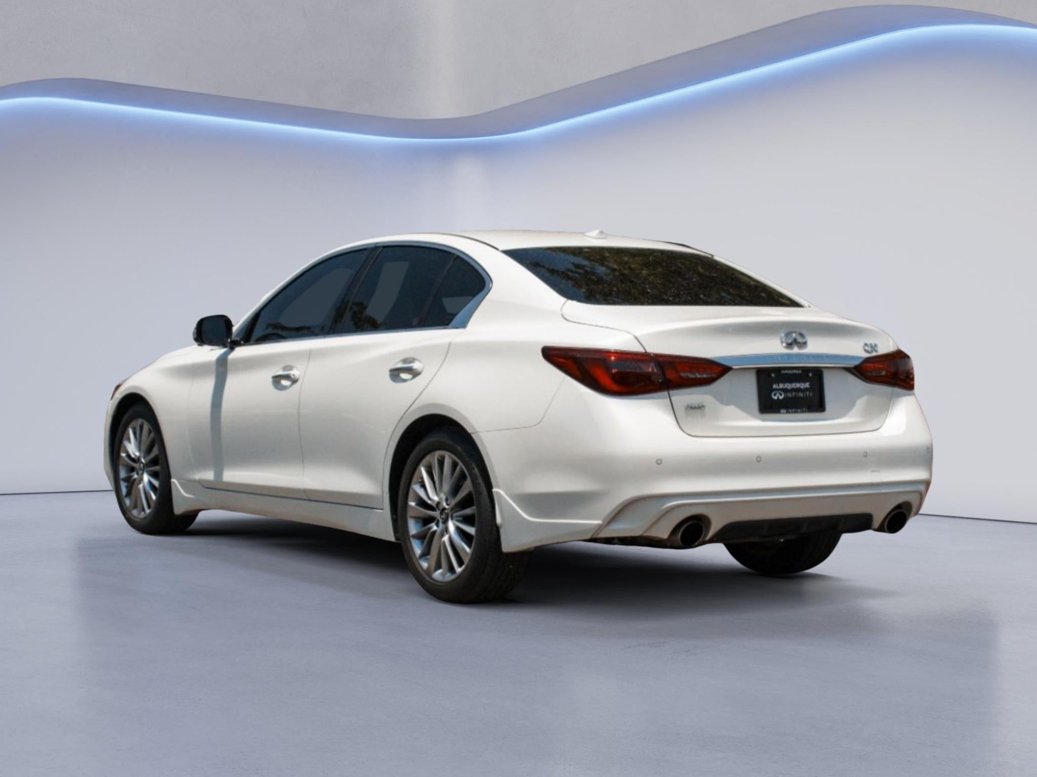 2023 INFINITI Q50 LUXE