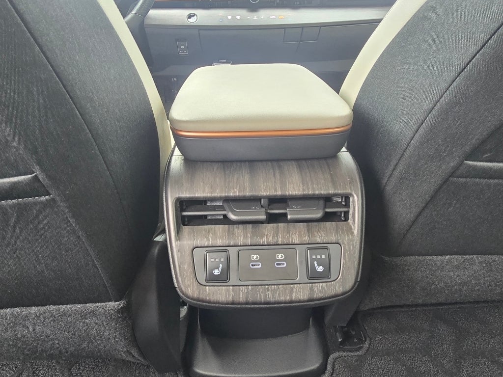 2025 Nissan ARIYA ENGAGE