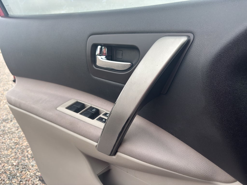 2008 Nissan Rogue S