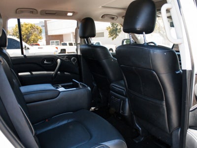 2023 INFINITI QX80 LUXE