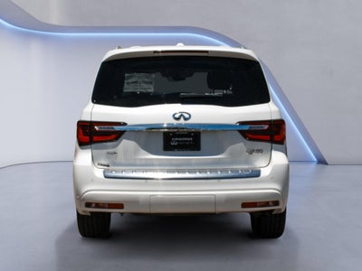 2023 INFINITI QX80 LUXE