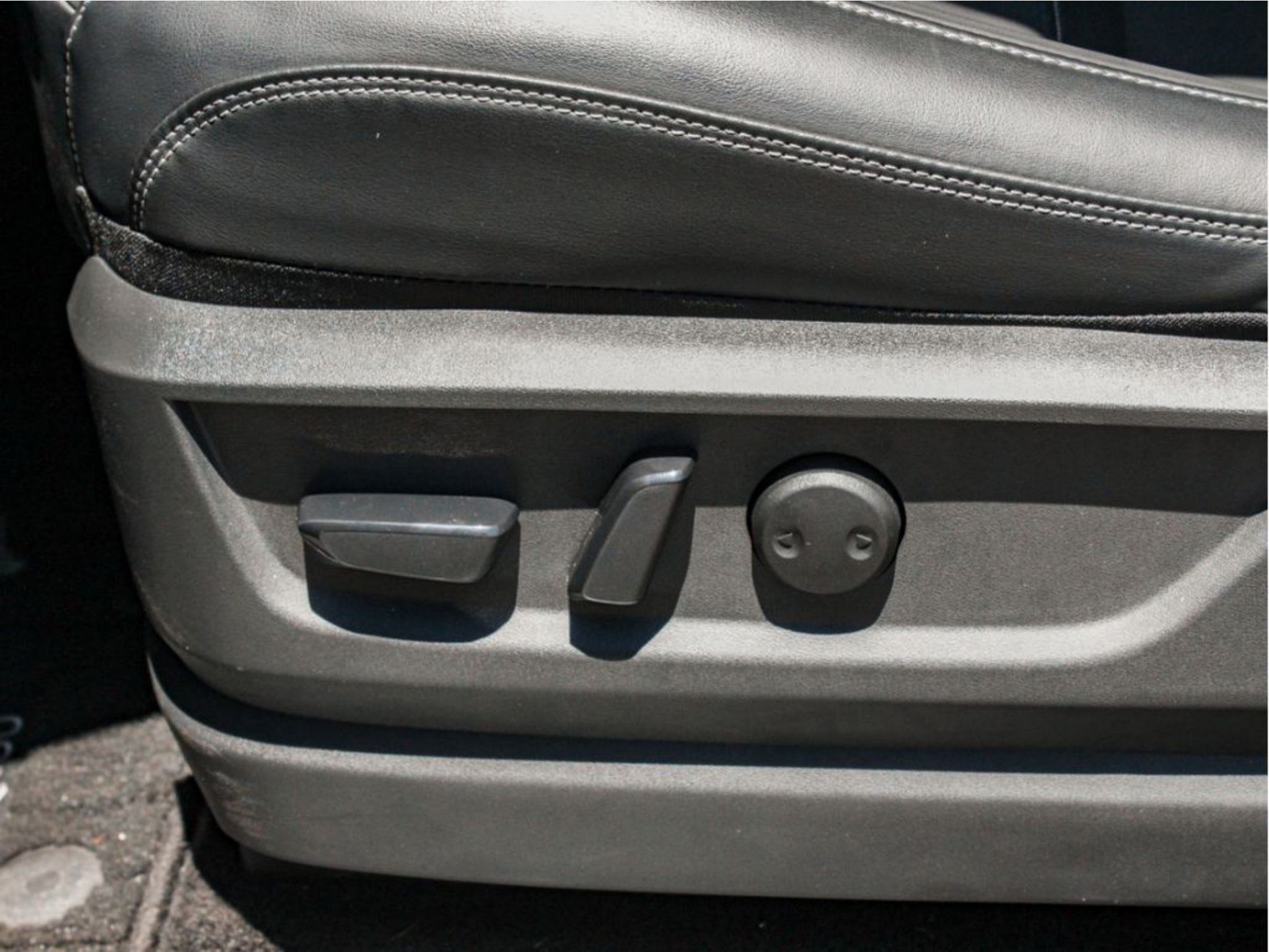 2025 INFINITI QX80 PURE